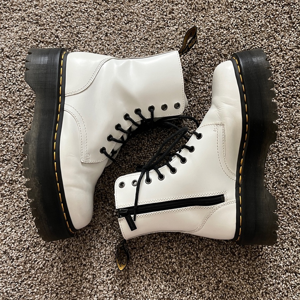 Jadon (White) Classic 8-Eye Boot